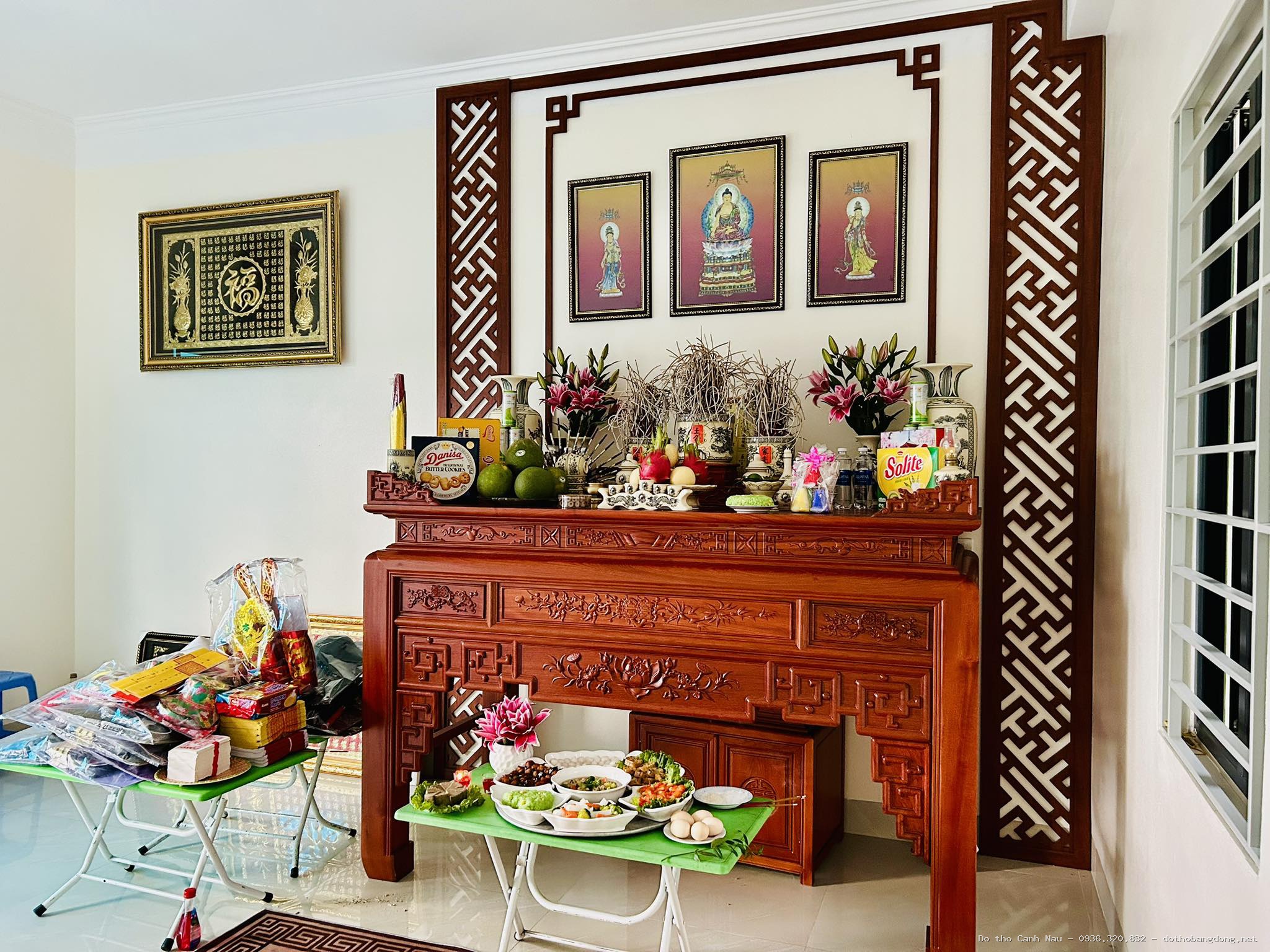 Sập thờ gỗ gụ Mai Điểu gỗ gụ màu óc chó truyền thống - Đồ thờ Sơn Vũ